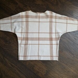 Adrienne Vittadini Cream and Tan Plaid Top